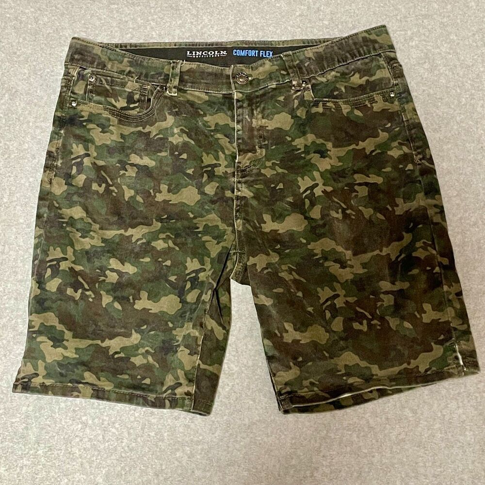 Lincoln Outfitters Camo Comfort Flex Bermuda Shorts Women’s Size 16